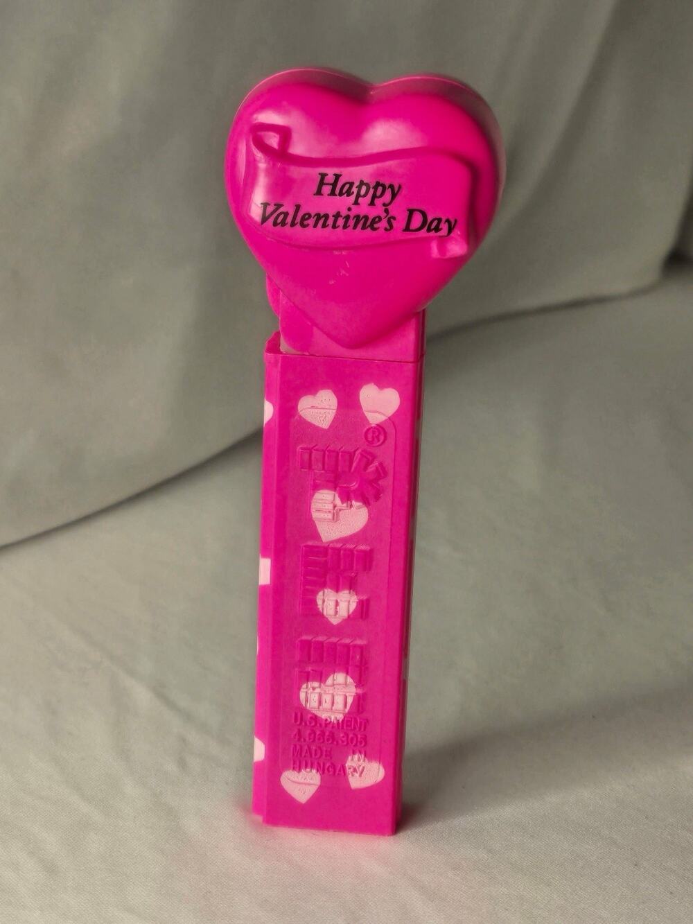 PEZ Valentine’s Day Pink Heart With Hearts Dispensar - 1996